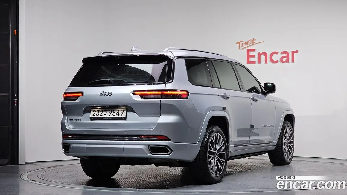 Jeep Cherokee — фото 3