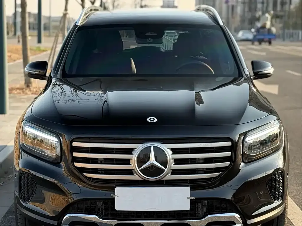 Mercedes-Benz GLB — фото 2