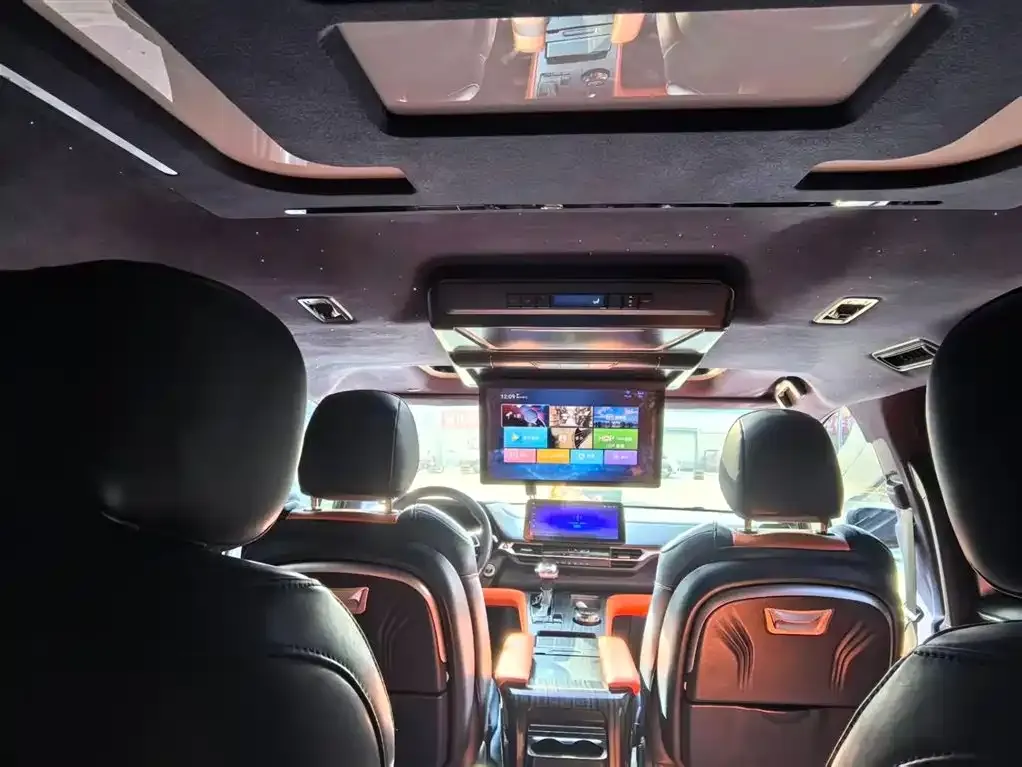 Toyota Sienna — фото 4
