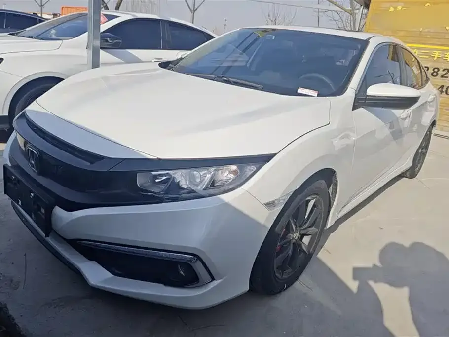 Honda Civic — фото 1