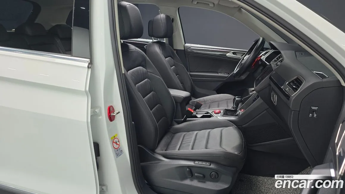 Volkswagen Tiguan — фото 6