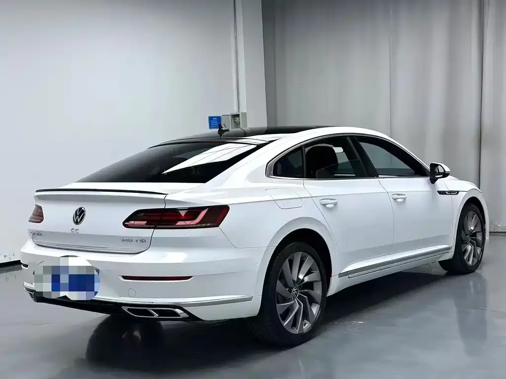 Volkswagen CC — фото 2