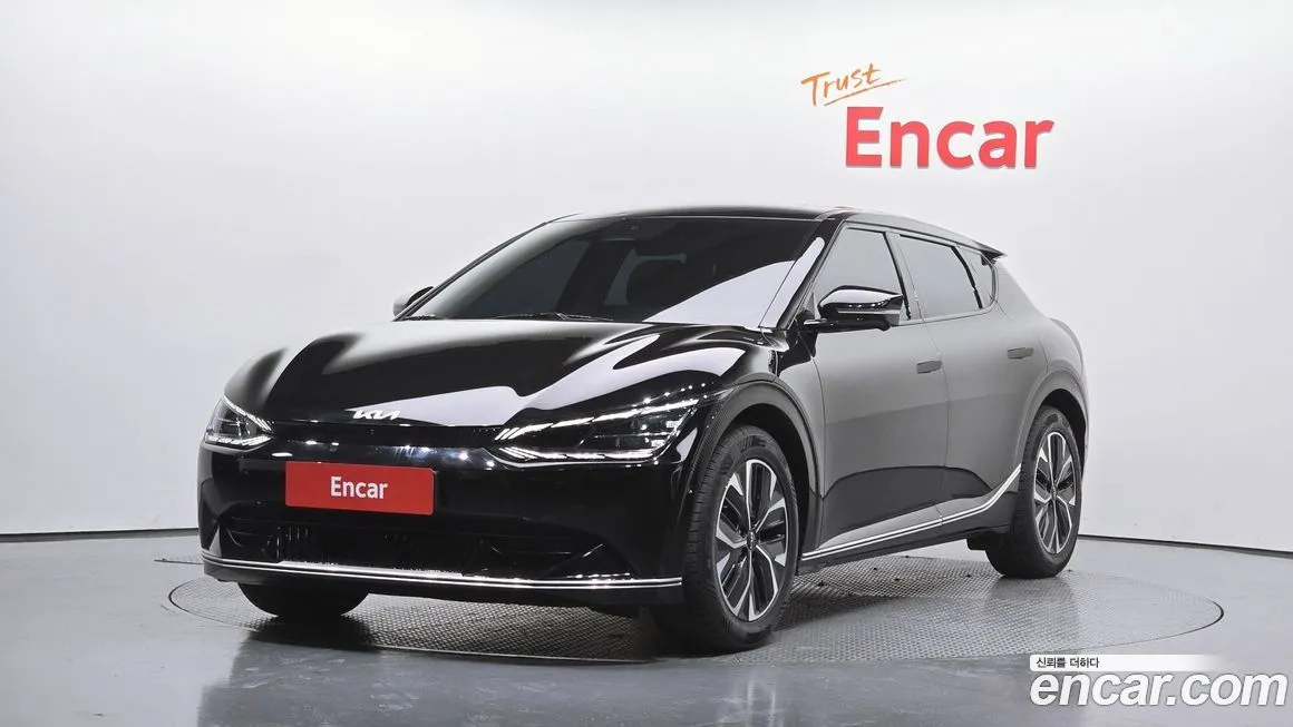 Kia EV6 — фото 1