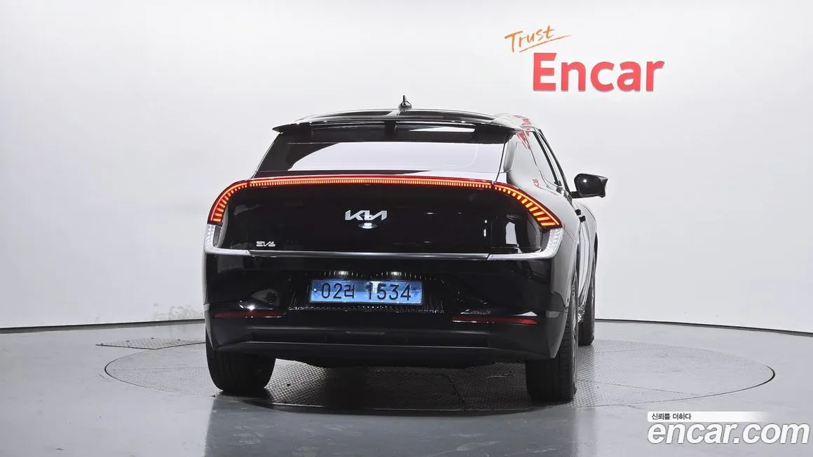 Kia EV6 — фото 3