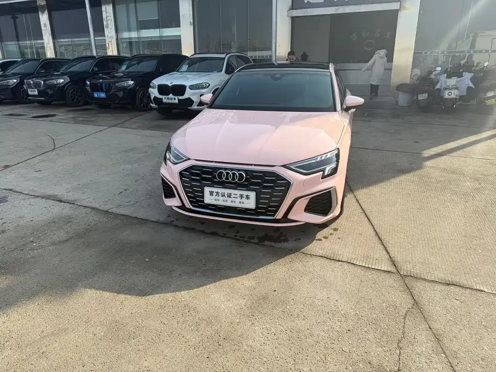 Audi A3 — фото 1
