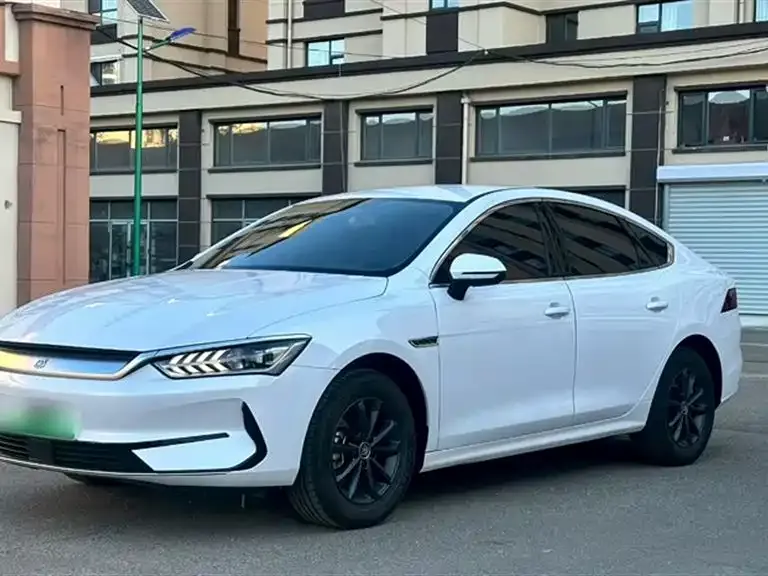 BYD Qin PLUS — фото 1