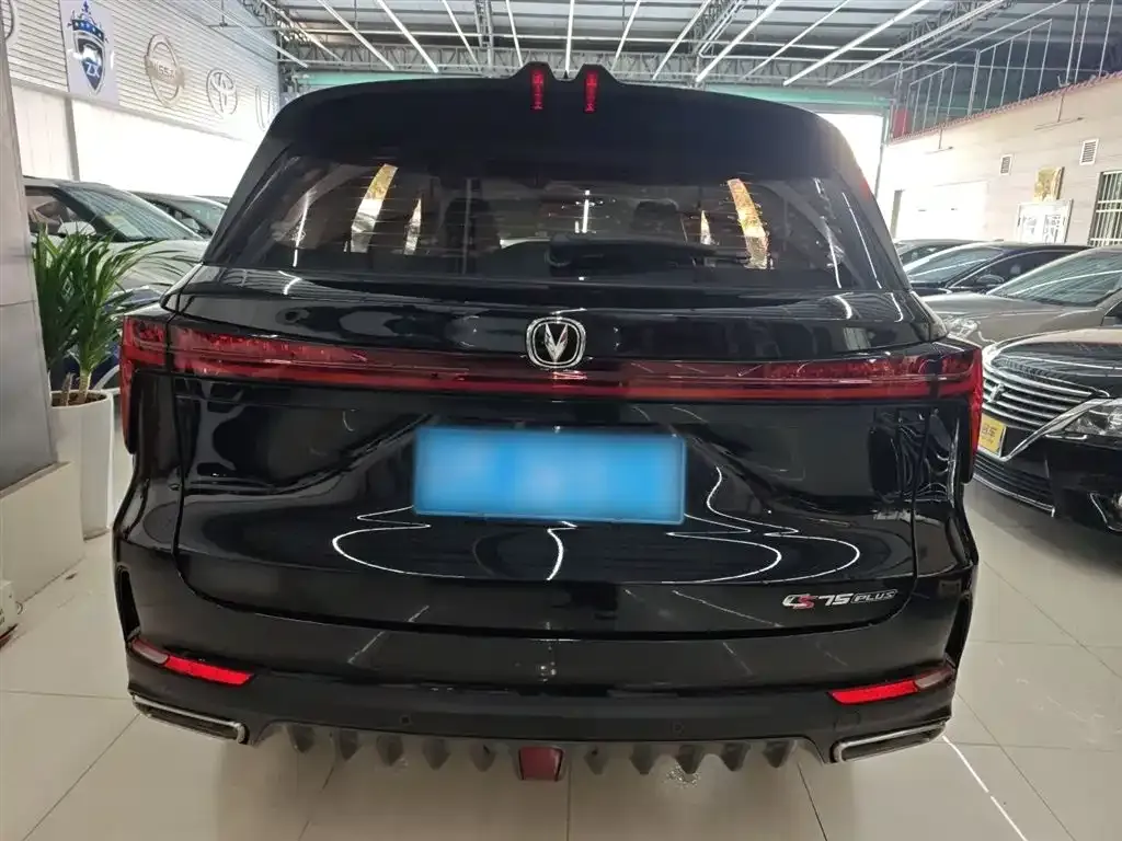 Changan CS75PLUS — фото 3