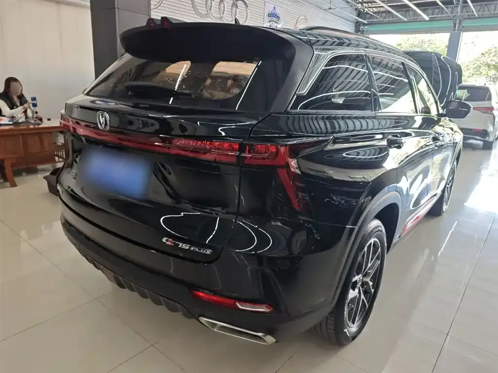 Changan CS75PLUS — фото 9