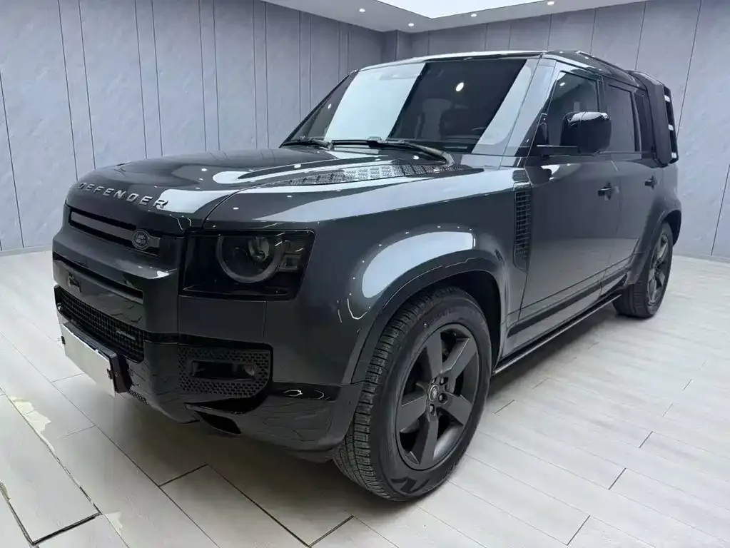 Land Rover Defender — фото 1