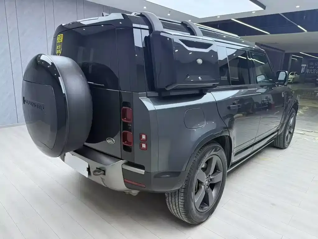 Land Rover Defender — фото 9
