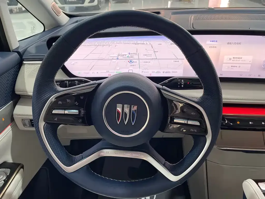 Buick GL8 Hybrid — фото 10