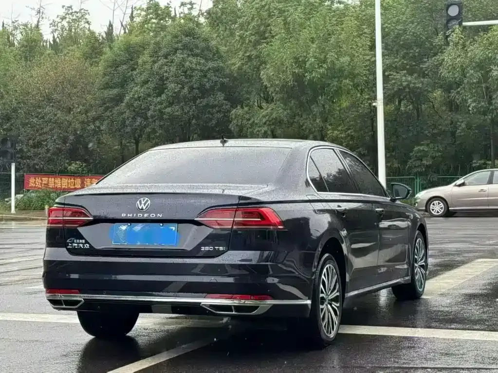 Volkswagen Phideon — фото 7