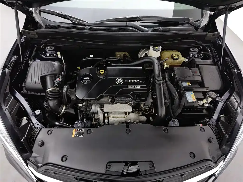 Buick Envision Plus — фото 6