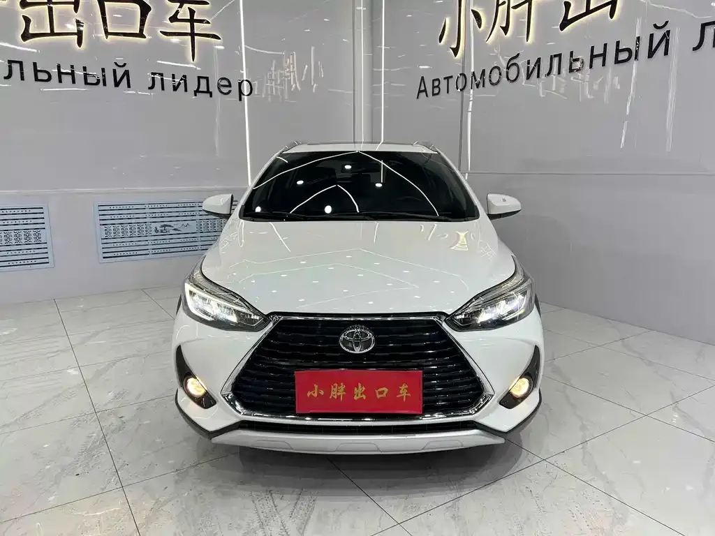 Toyota Yaris L — фото 4