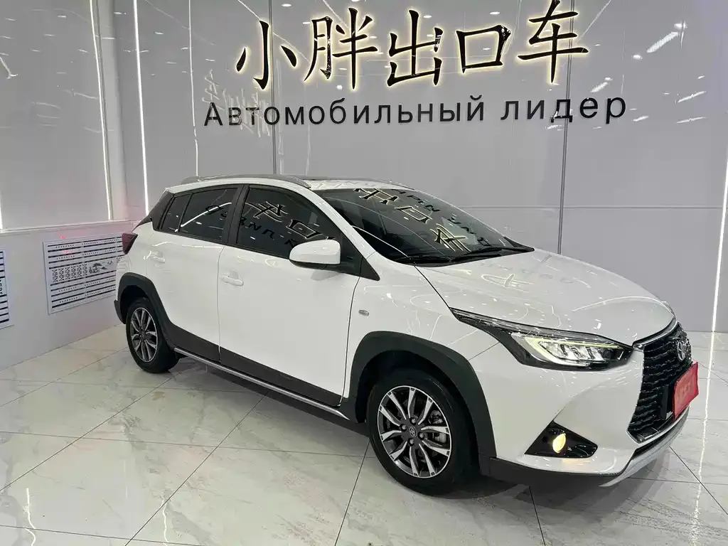 Toyota Yaris L — фото 7