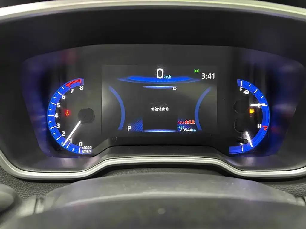 Toyota Corolla Cross — фото 10