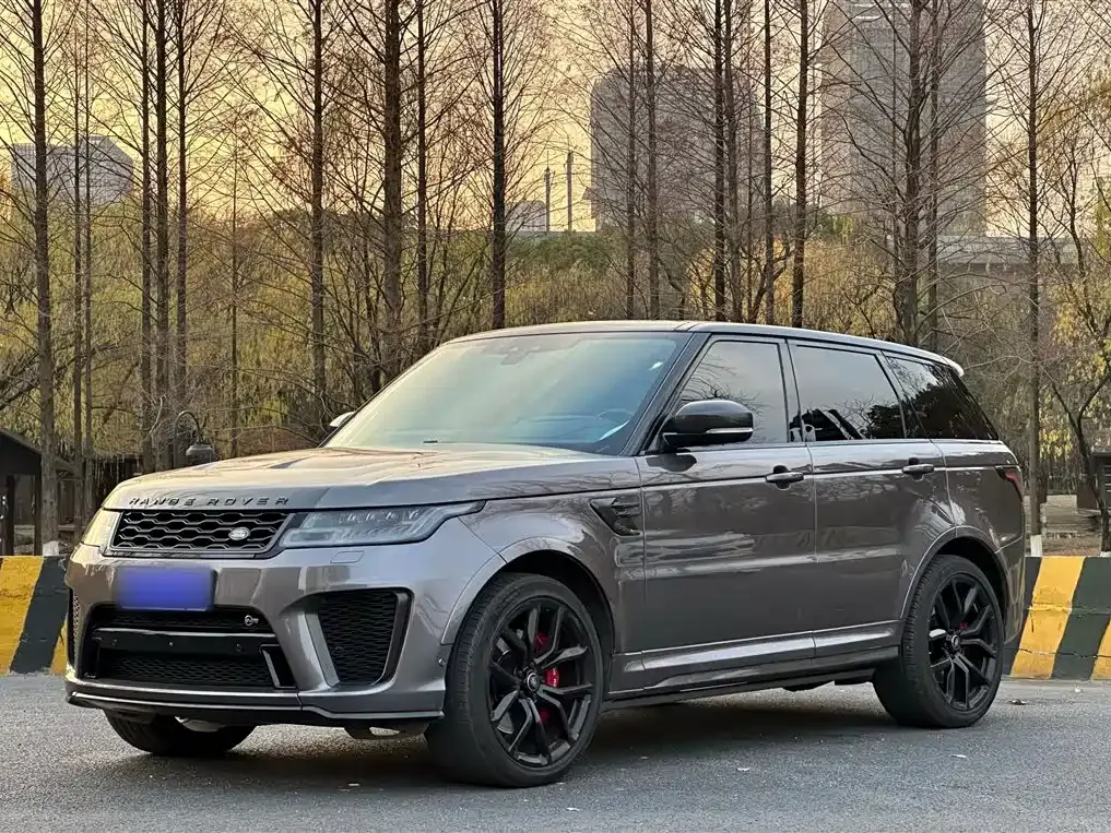 Land Rover Sport — фото 1