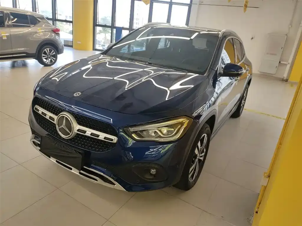 Mercedes-Benz GLA — фото 1