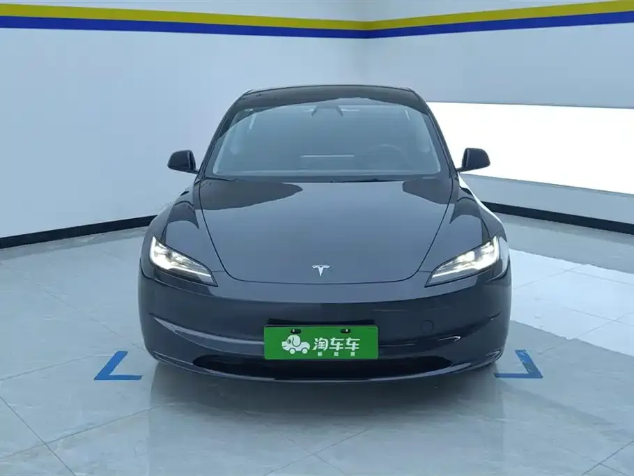 Tesla Model 3 — фото 3