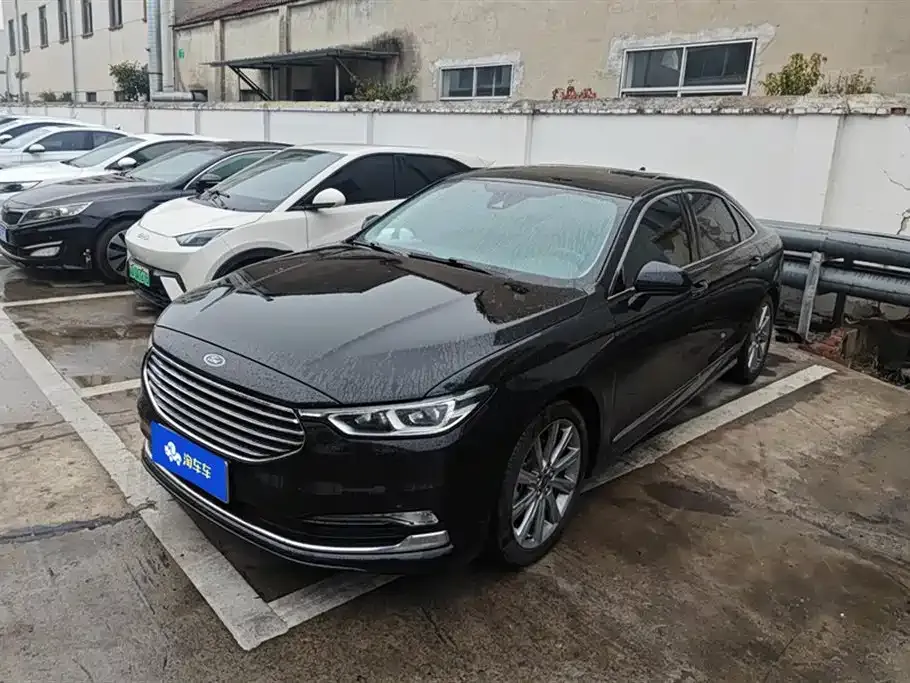 Ford Taurus — фото 1