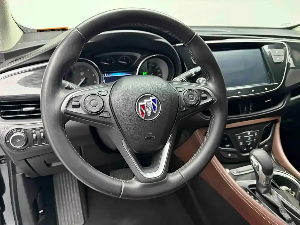 Buick Envision Plus — фото 9
