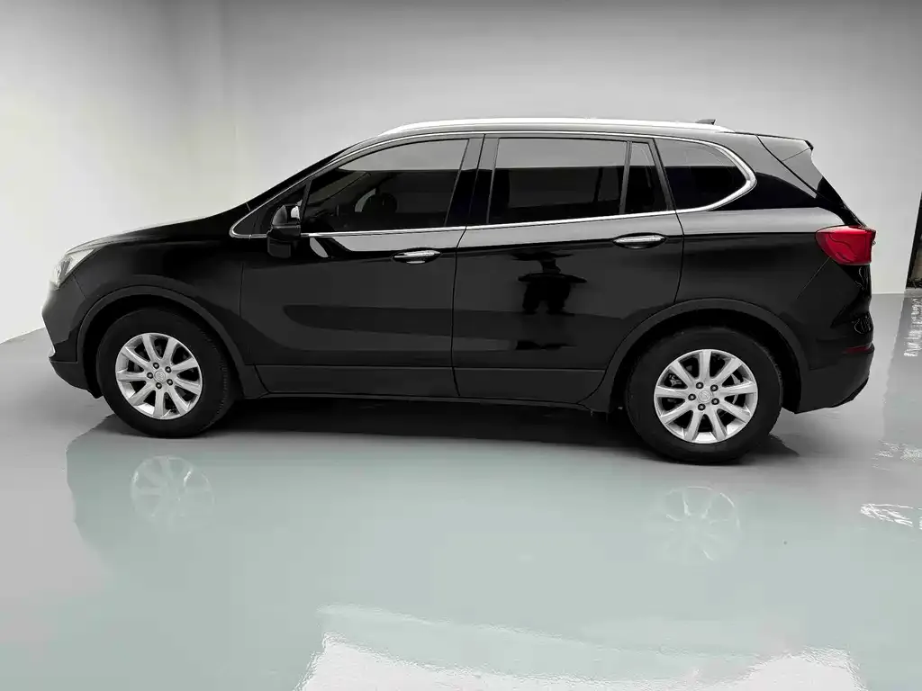 Buick Envision Plus — фото 2