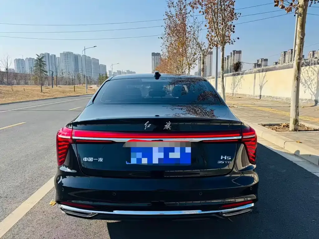 Hongqi H5 — фото 2