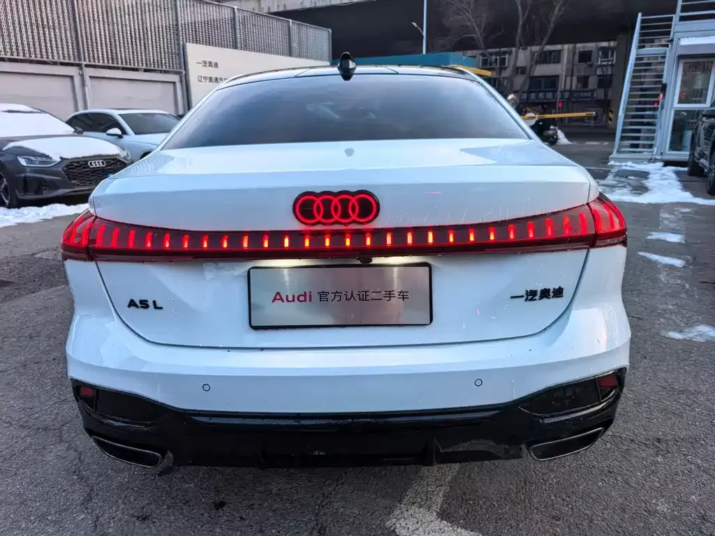 Audi A5L — фото 5