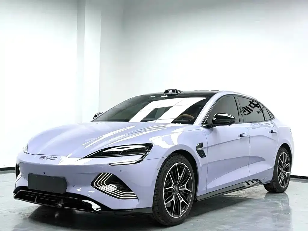 BYD Seal — фото 1