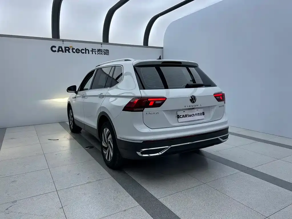 Volkswagen Tiguan L — фото 4