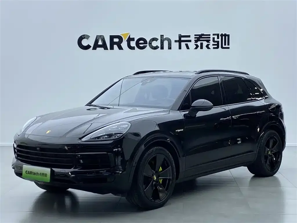 Porsche Cayenne Hybrid — фото 1