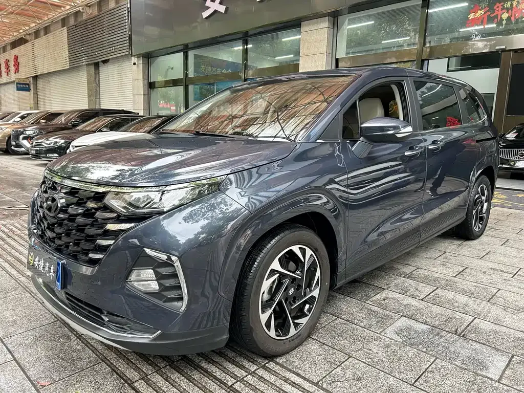 Hyundai Custo — фото 1