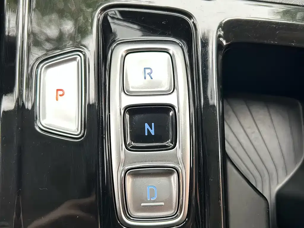 Hyundai Custo — фото 7