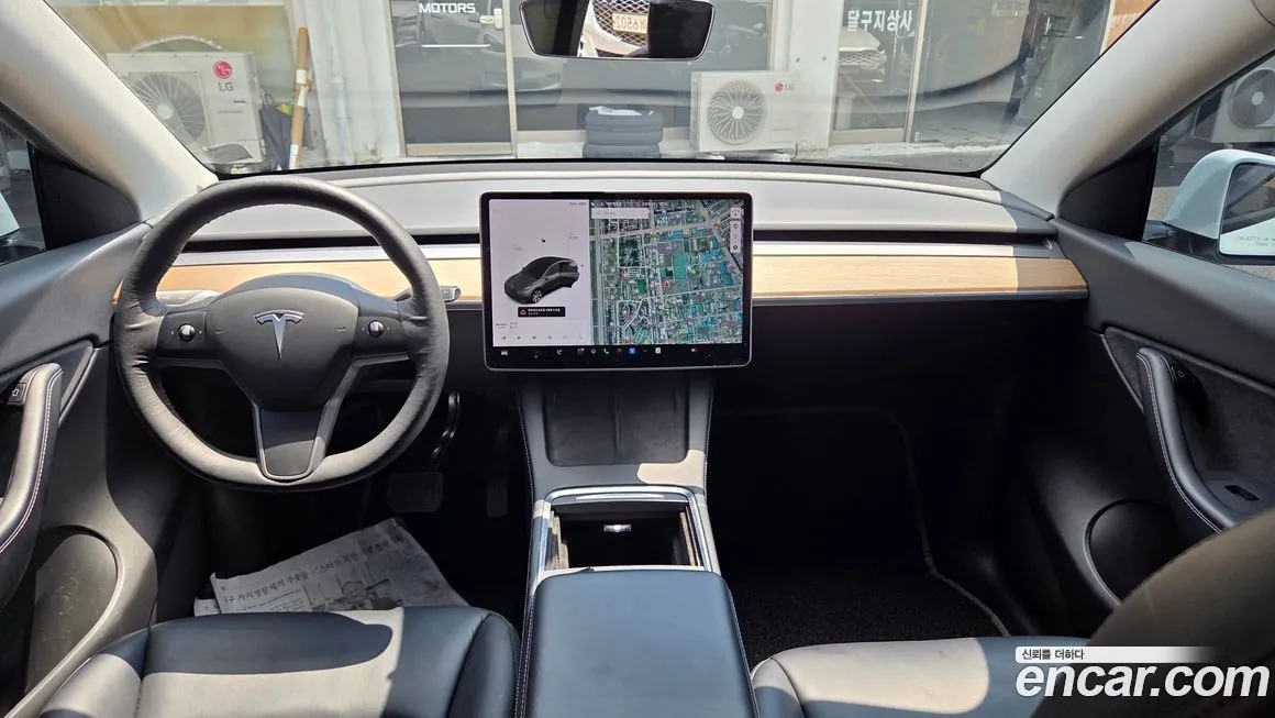 Tesla Model Y — фото 3