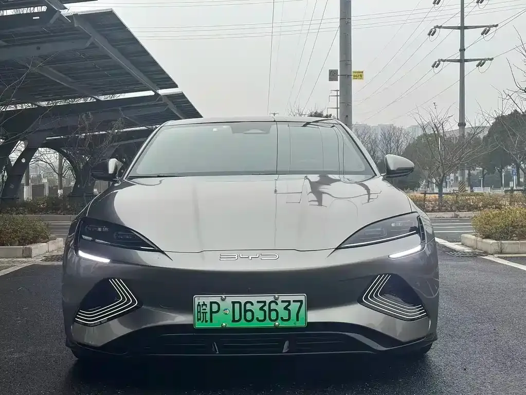 BYD Seal — фото 8
