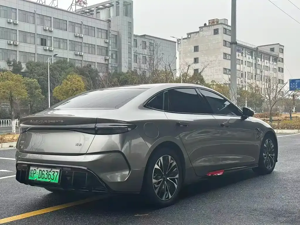 BYD Seal — фото 6