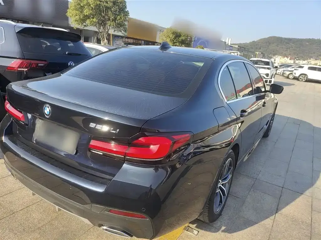 BMW 5 Series — фото 10