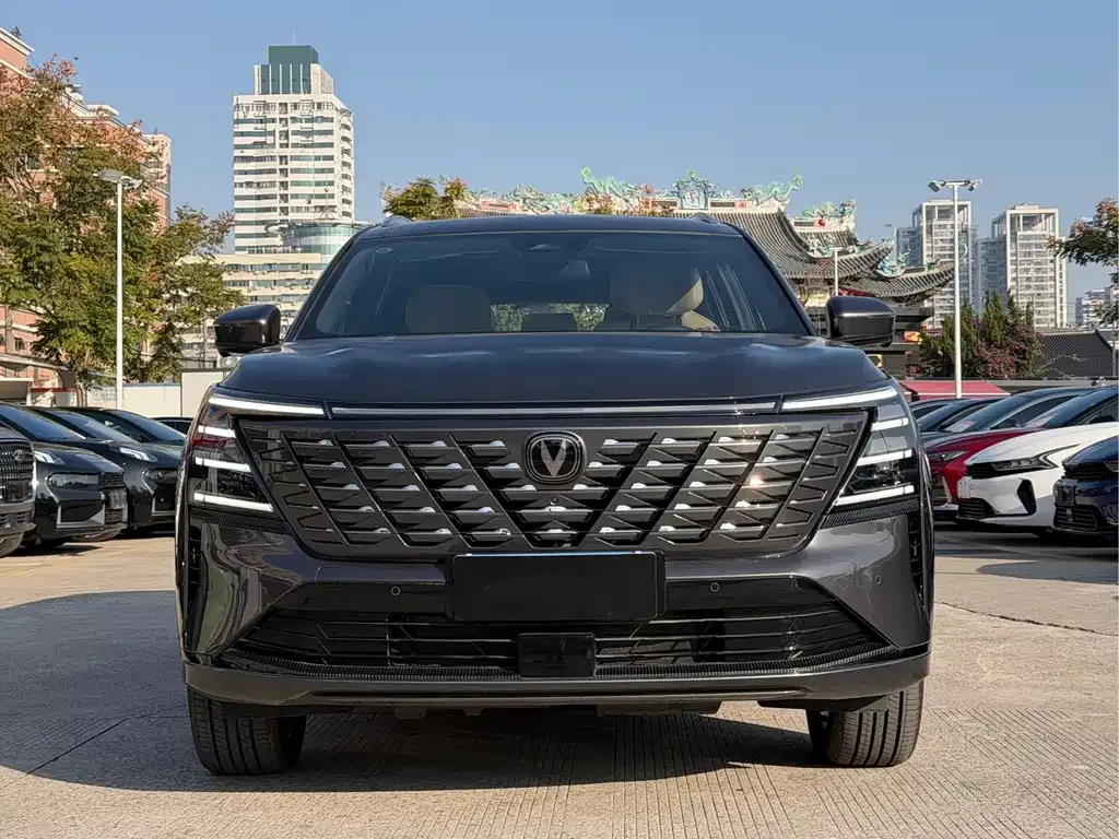 Changan CS75PLUS — фото 10