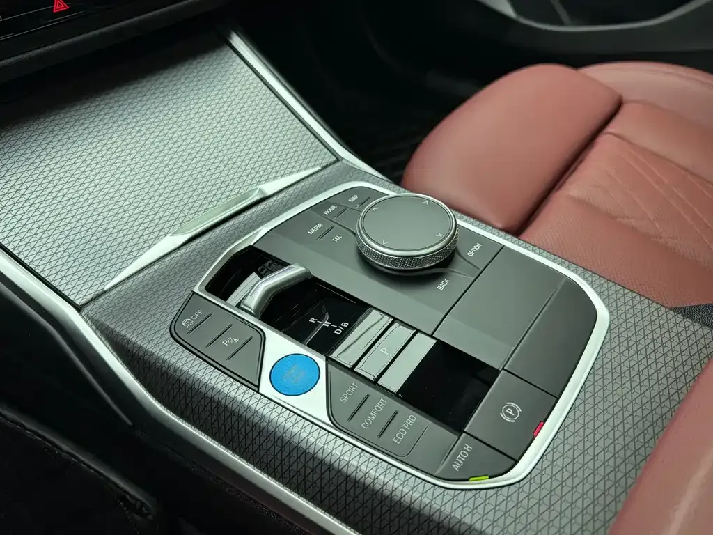 BMW i3 — фото 10