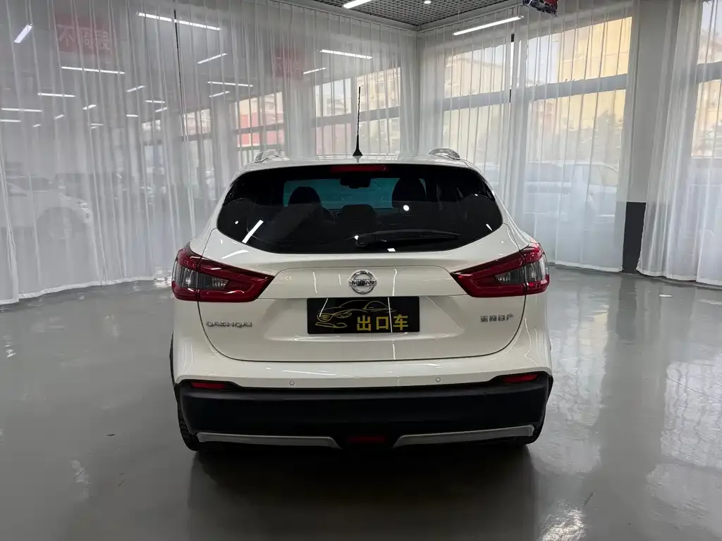 Nissan Qashqai — фото 10