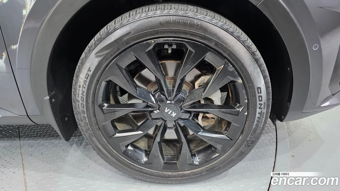Kia Sorento — фото 9