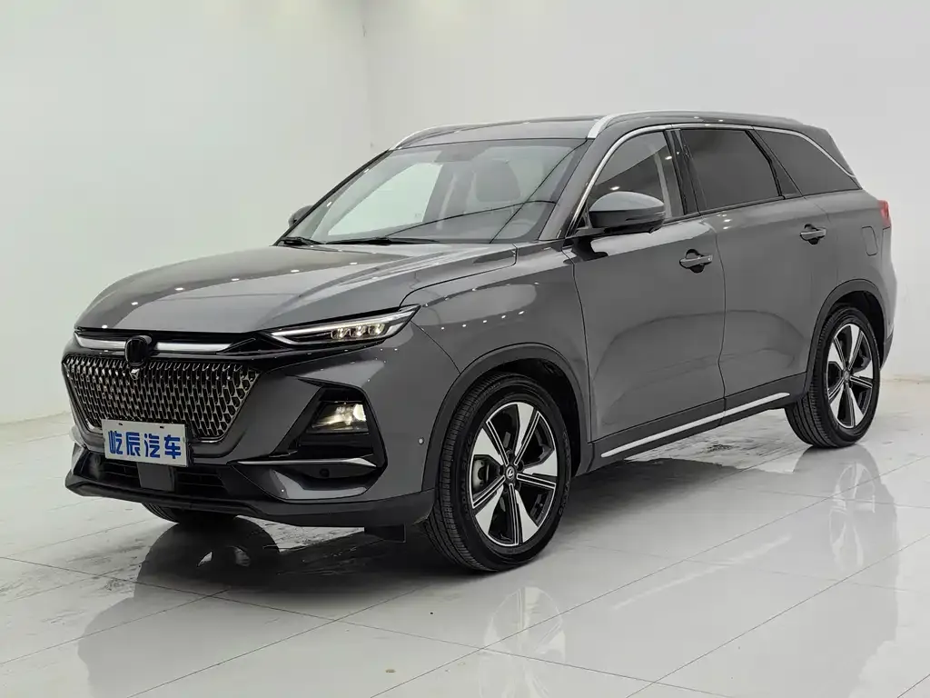 Changan X7 PLUS — фото 1