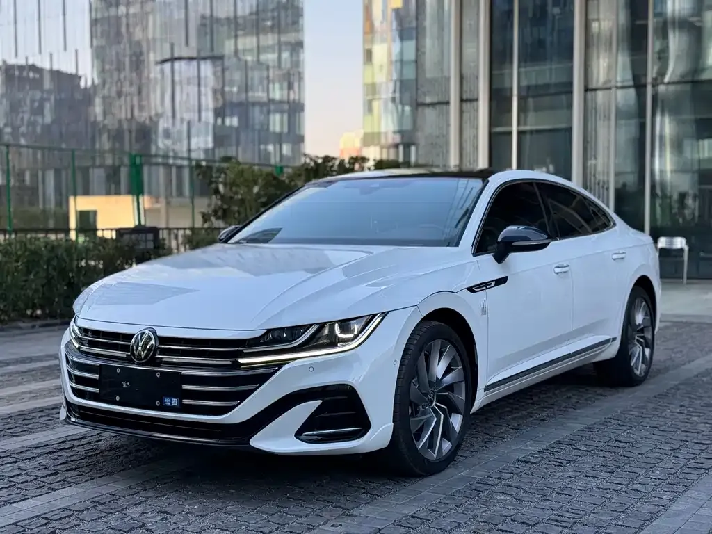 Volkswagen CC — фото 1