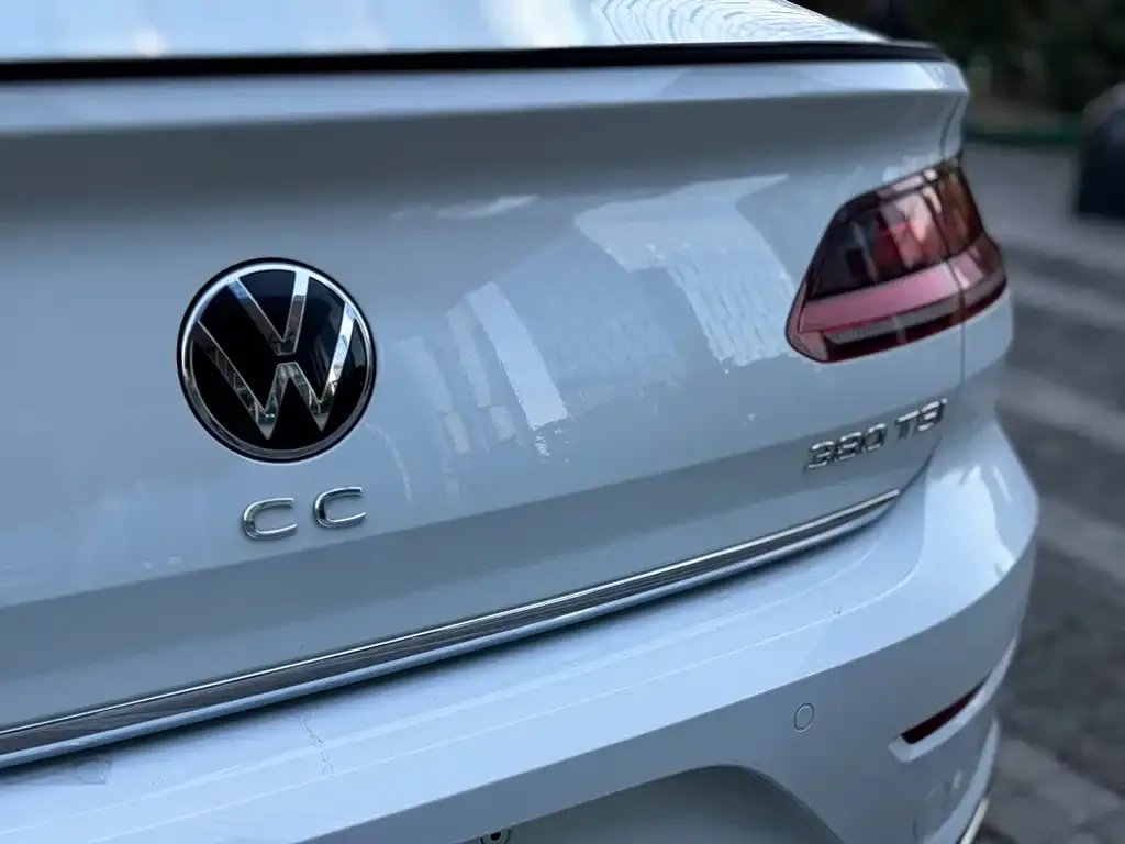 Volkswagen CC — фото 9