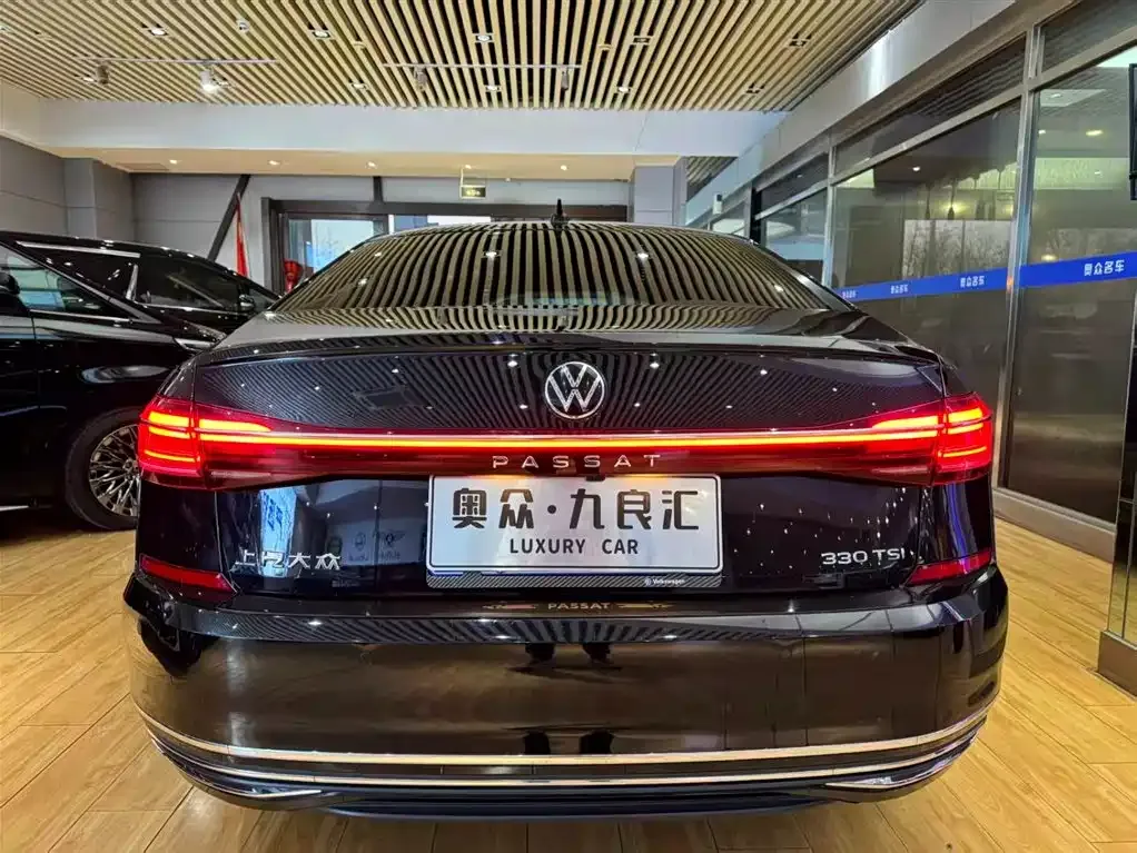 Volkswagen Passat — фото 3