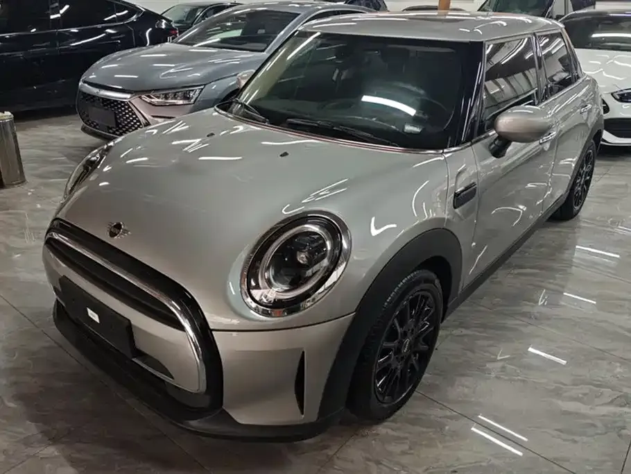 MINI Cooper (3-door) — фото 1