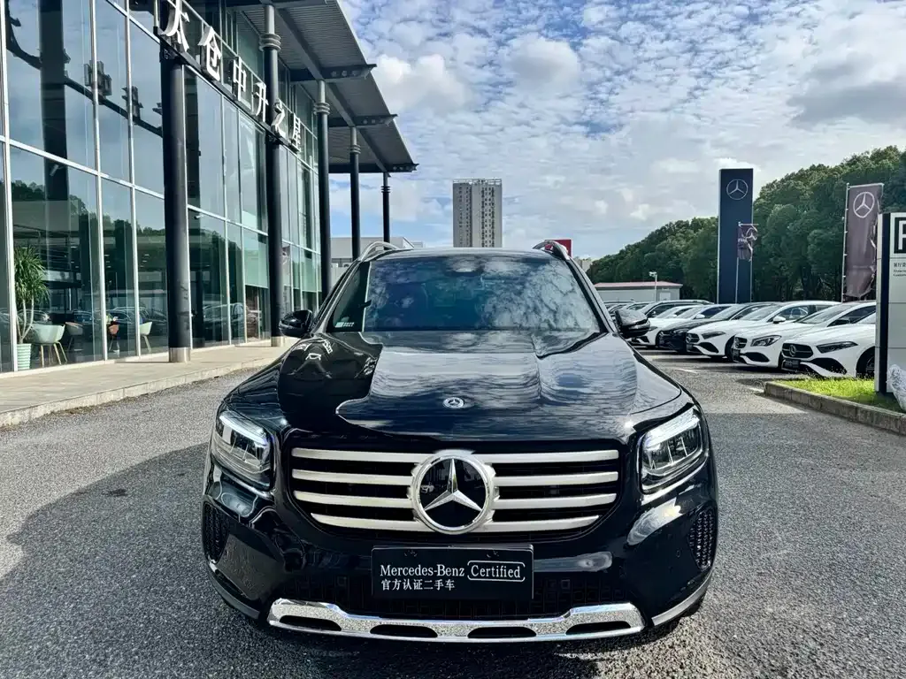 Mercedes-Benz GLB — фото 10