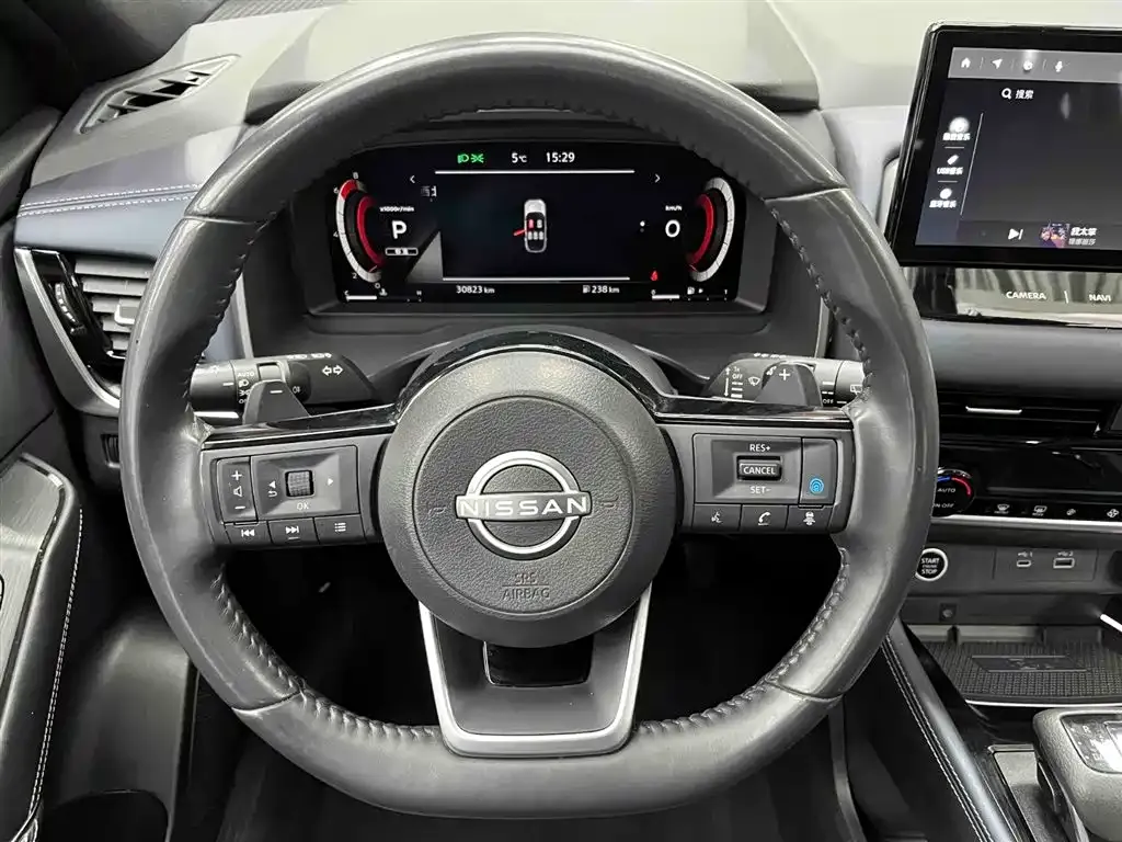 Nissan Qashqai — фото 4