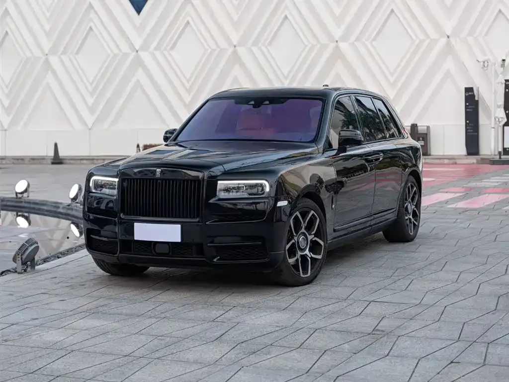 Rolls-Royce Cullinan — фото 1