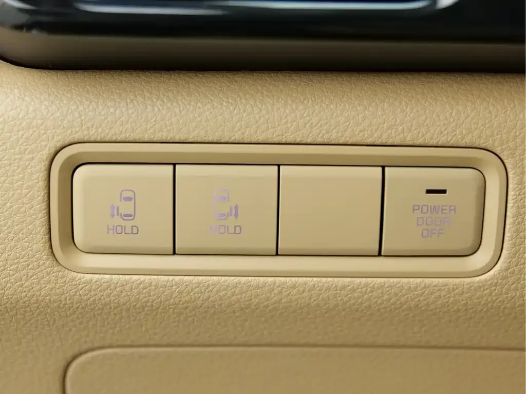 Kia Carnival — фото 10